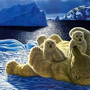 Mother Polar Bear & her Babies Diamond Painting